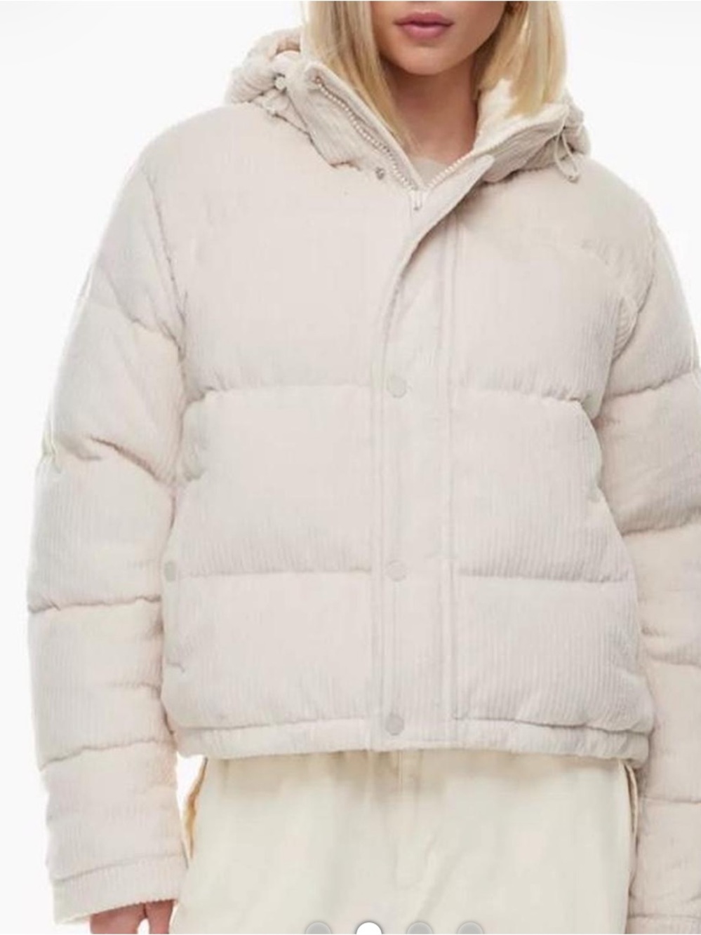 EUC  Aritzia The Super Puff  Shorty Cushcord in Birch. Size XS